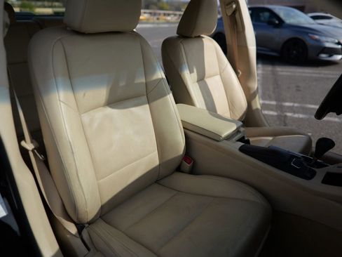 Used 2014 Lexus ES 350 w/ Luxury Package image 26