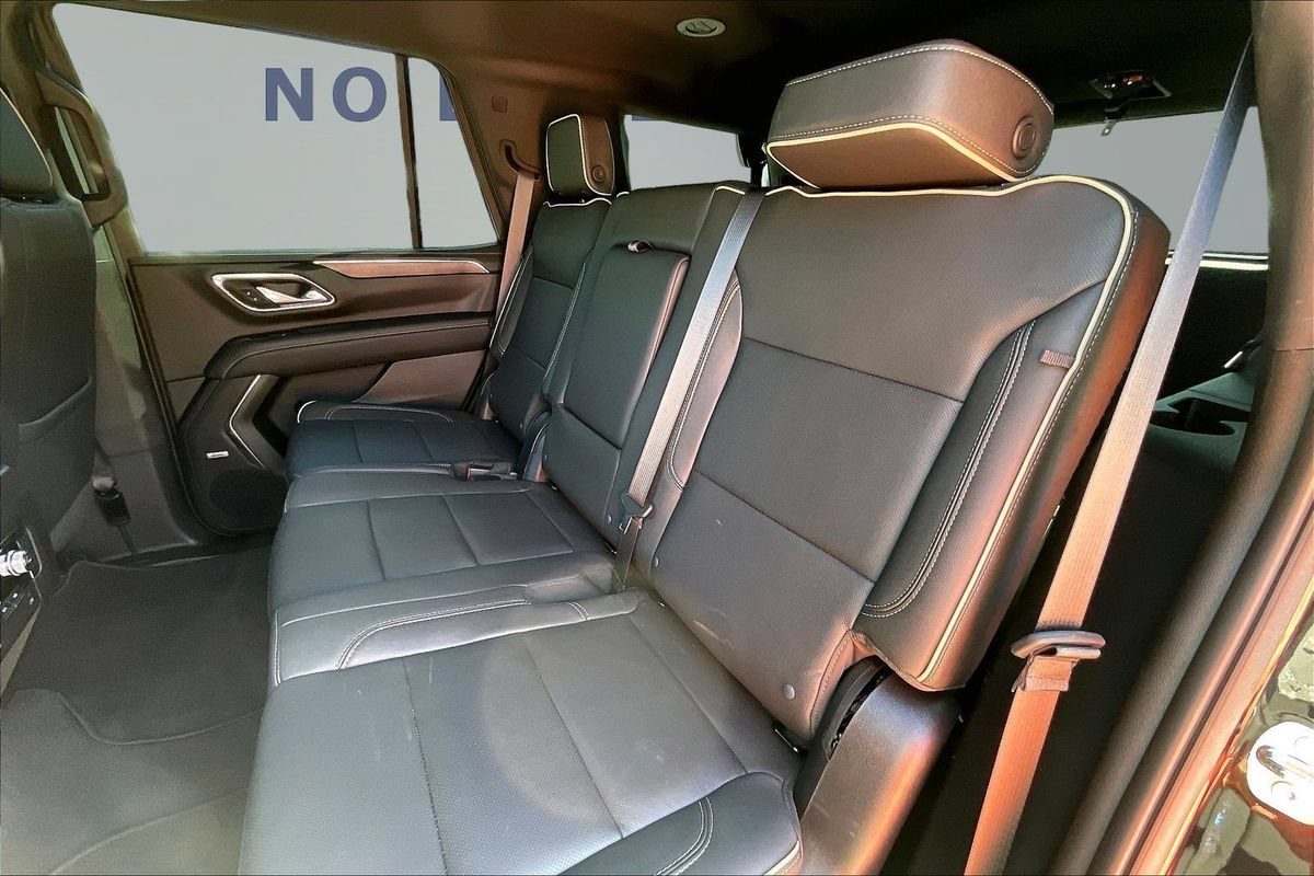 Used 2023 GMC Yukon SLT RWD image 22