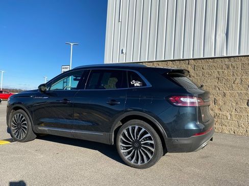 Used 2022 Lincoln Nautilus Black Label w/ Class II Trailer Tow Package image 7