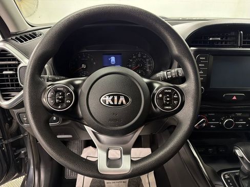 Used 2020 Kia Soul S FWD image 18