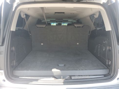 Used 2018 GMC Yukon XL Denali w/ Denali Ultimate Package RWD image 8