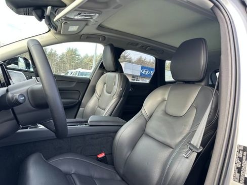 Used 2024 Volvo XC60 T8 Ultimate w/ Protection Package Premier image 14