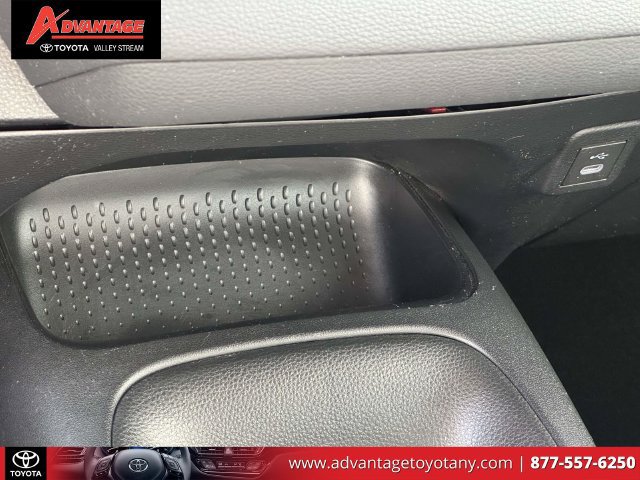 Used 2023 Toyota Corolla LE w/ Carpet Mat Package (TMS) FWD image 31