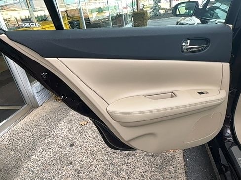 Used 2012 Nissan Maxima 3.5 SV w/ Premium Pkg image 21