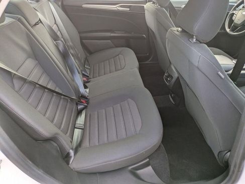 Used 2020 Ford Fusion SE FWD image 28