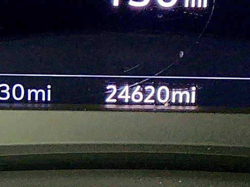 Used 2024 Cadillac XT6 Premium Luxury w/ Technology Package image 15