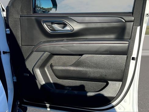 Used 2024 Chevrolet Suburban RST w/ Luxury Package image 20