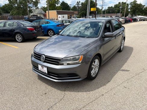Used 2017 Volkswagen Jetta S FWD image 4