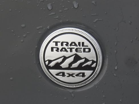 Used 2019 Jeep Wrangler Unlimited Sahara w/ Safety Group AWD/4WD image 8