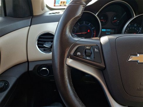 Certified 2014 Chevrolet Cruze LT image 21