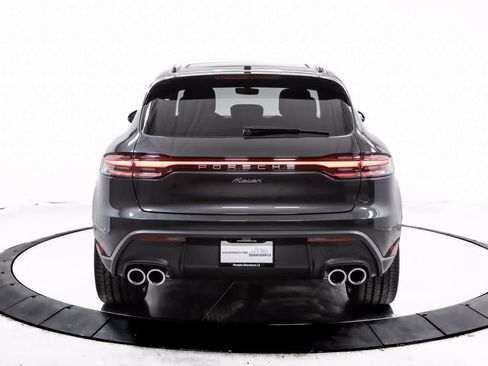 Certified 2025 Porsche Macan image 6