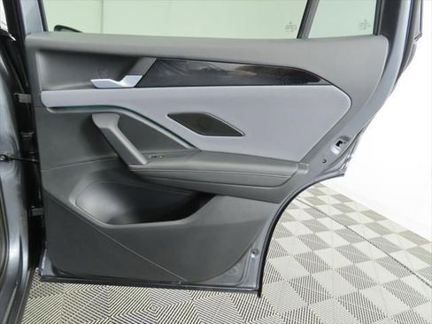 New 2026 Volkswagen Tiguan SE image 25