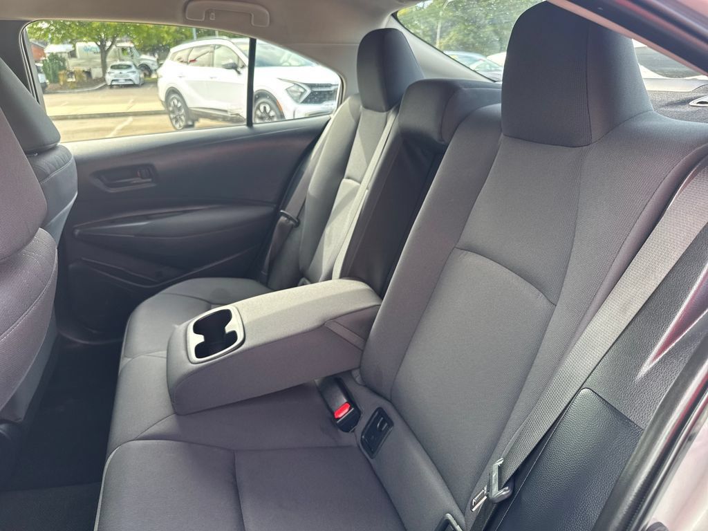Used 2024 Toyota Corolla LE FWD image 35