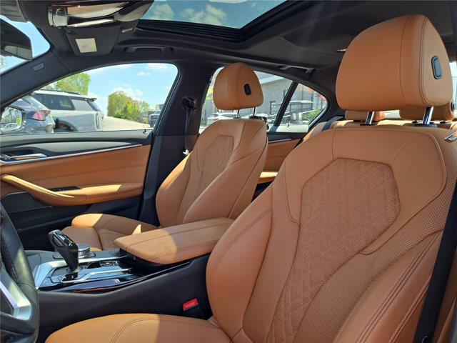 Used 2023 BMW 530i xDrive AWD/4WD image 48