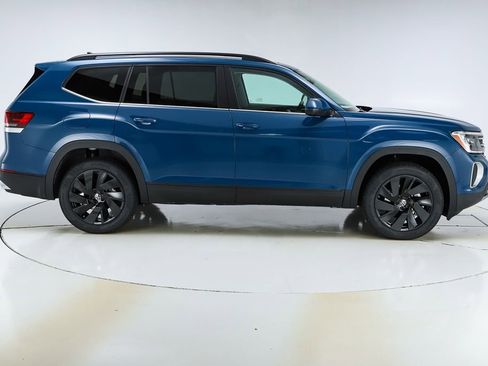 New 2026 Volkswagen Atlas SE image 10