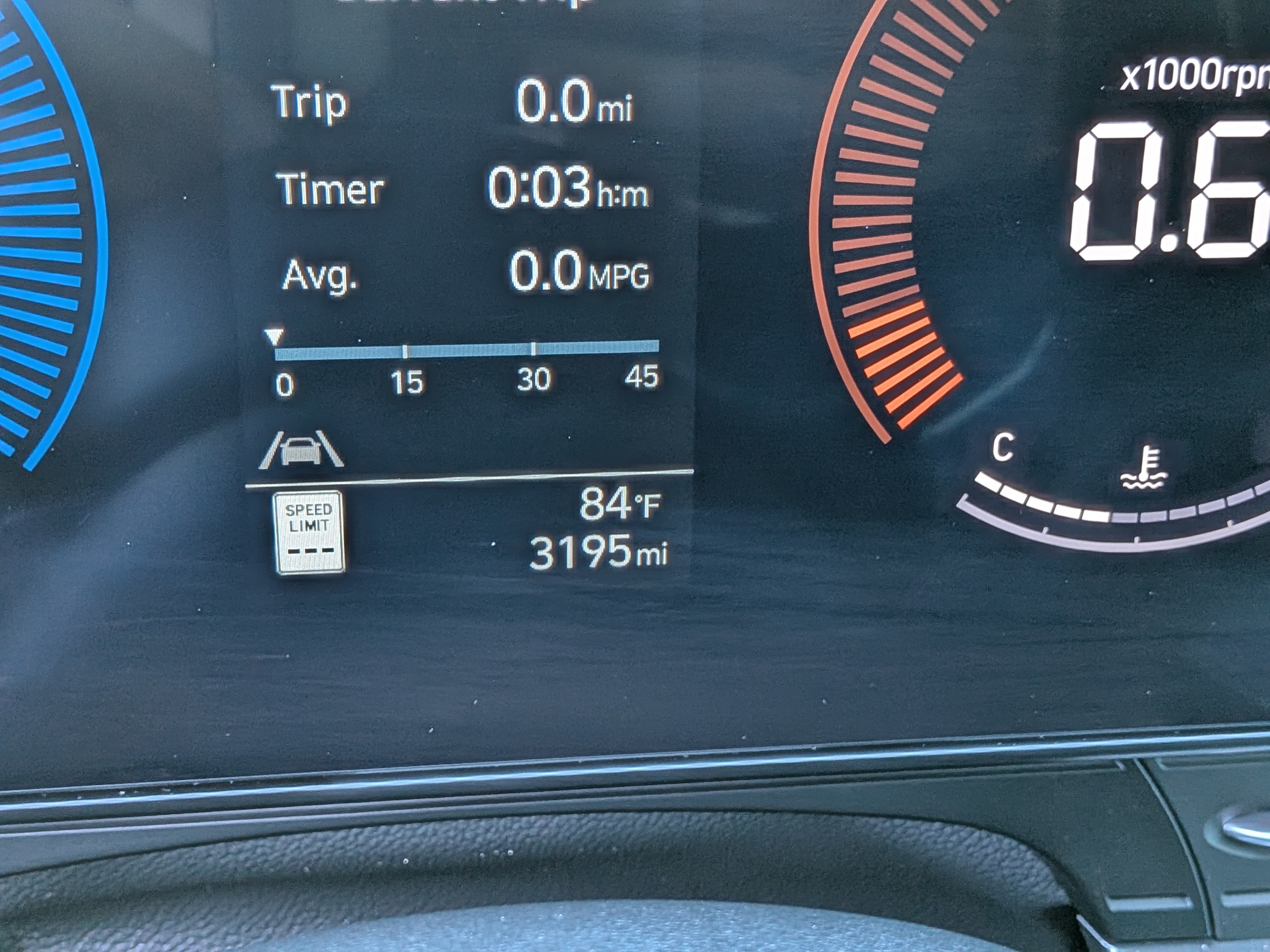 Used 2026 Hyundai Kona SEL Premium FWD image 28