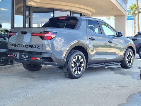 New 2026 Hyundai Santa Cruz SEL FWD image 3