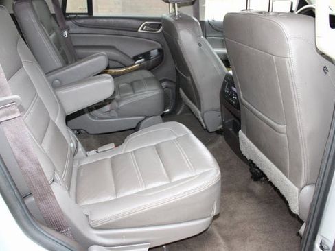 Used 2017 GMC Yukon Denali w/ Open Road Package image 19
