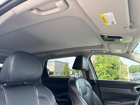 Used 2021 Kia Sorento S w/ Panoramic Sunroof Package FWD image 10