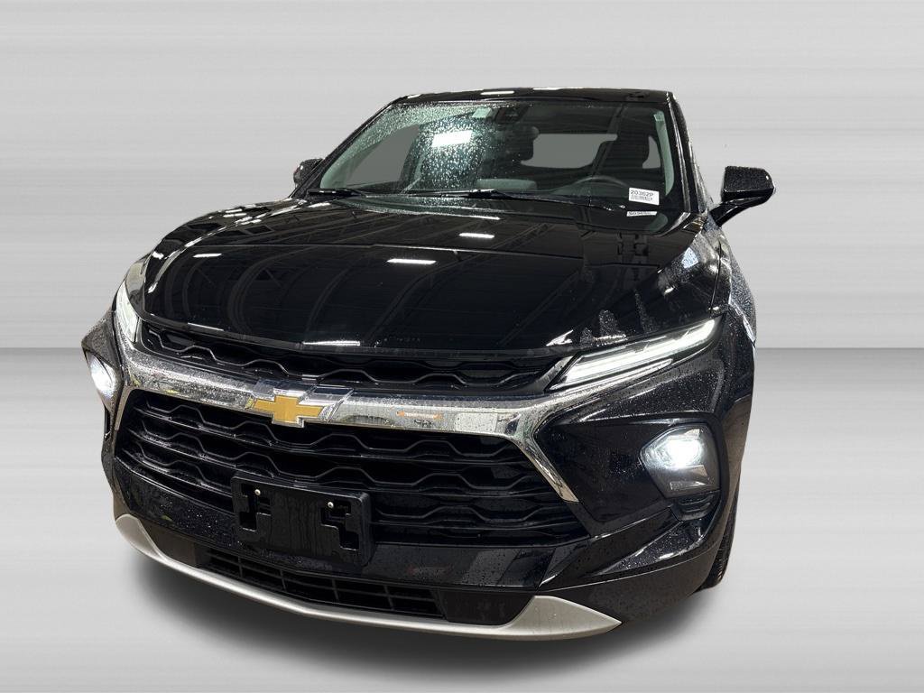 Used 2025 Chevrolet Blazer LT AWD/4WD image 8