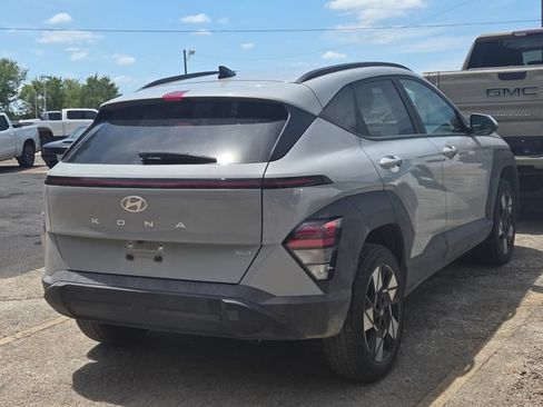 Used 2025 Hyundai Kona SEL AWD/4WD image 3