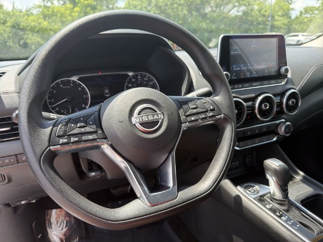 Used 2024 Nissan Sentra SV FWD image 18