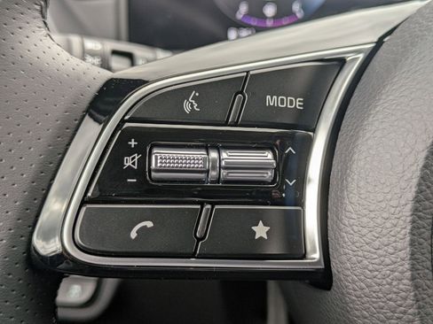 New 2026 Kia Seltos SX image 16