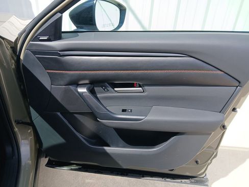 Certified 2025 MAZDA CX-50 AWD 2.5 Turbo w/ Premium Pkg image 18