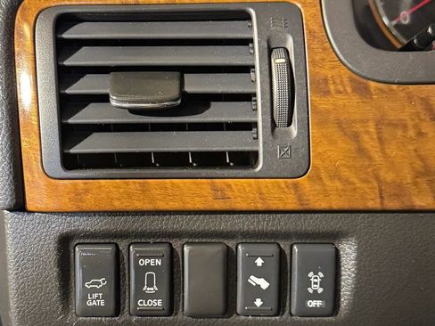 Used 2008 Nissan Armada LE w/ Technology Pkg image 14