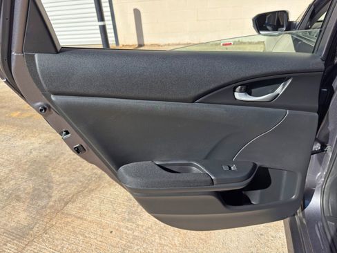 Used 2021 Honda Civic EX image 39
