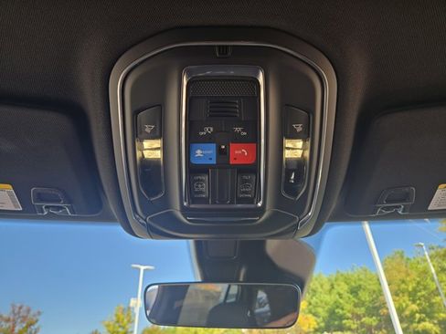 New 2025 Jeep Grand Cherokee Laredo image 20