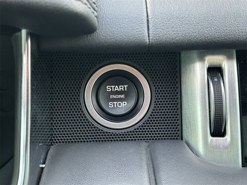 Used 2022 Land Rover Range Rover P525 Westminster Edition image 39