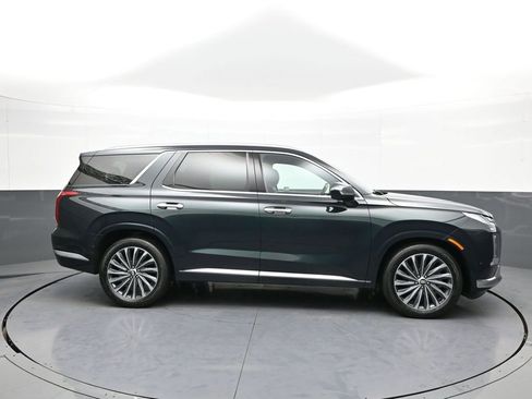 Used 2024 Hyundai Palisade Calligraphy image 5
