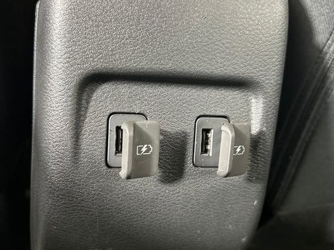 Used 2022 Nissan Kicks SV image 18