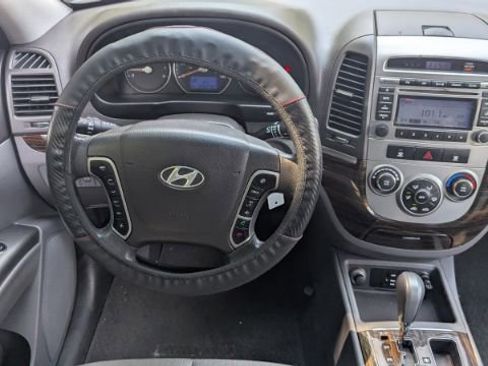 Used 2010 Hyundai Santa Fe GLS image 24