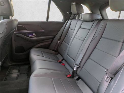 Certified 2025 Mercedes-Benz GLE 450e 4MATIC image 22