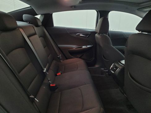 Used 2022 Chevrolet Malibu LT image 19