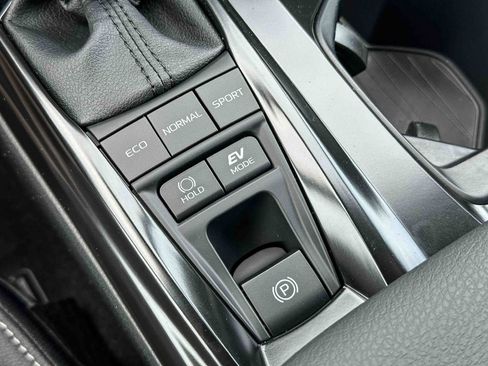 Used 2026 Toyota Camry SE w/ Multimedia Upgrade Package FWD image 25