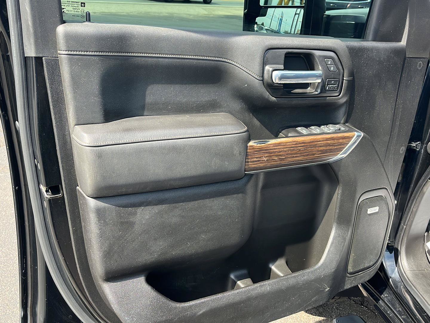 Used 2022 Chevrolet Silverado 3500 High Country w/ Safety Package II AWD/4WD image 19