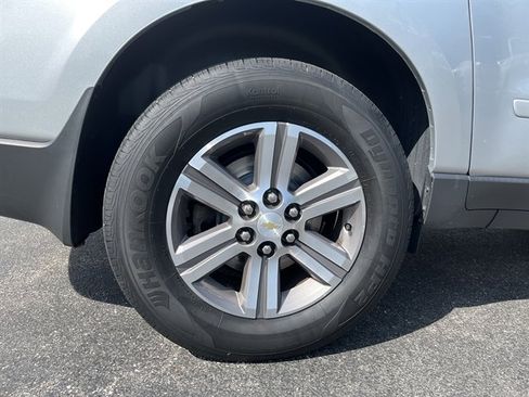 Used 2017 Chevrolet Traverse LT AWD/4WD image 8