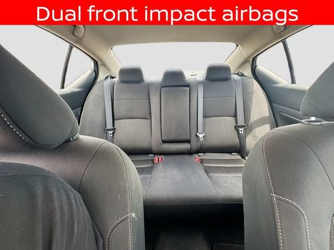 Used 2025 Nissan Altima 2.5 SV FWD image 30