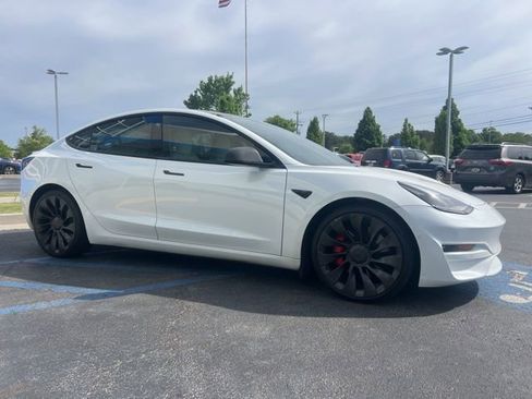 Used 2021 Tesla Model 3 Performance image 4