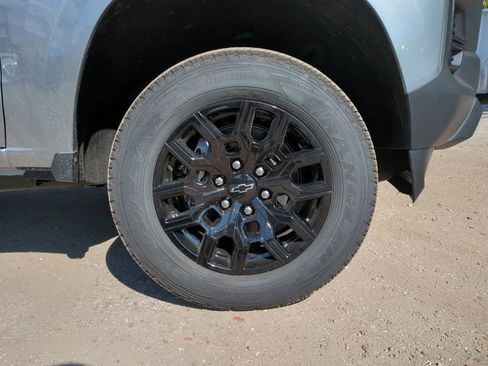 New 2026 Chevrolet Colorado W/T w/ WT Custom Package RWD image 10