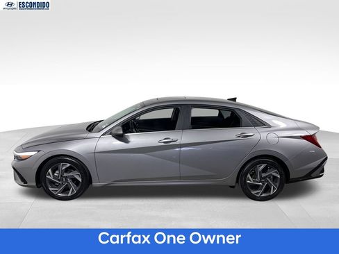 Certified 2025 Hyundai Elantra SEL FWD image 2
