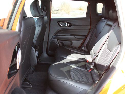 New 2026 Jeep Compass Latitude image 25