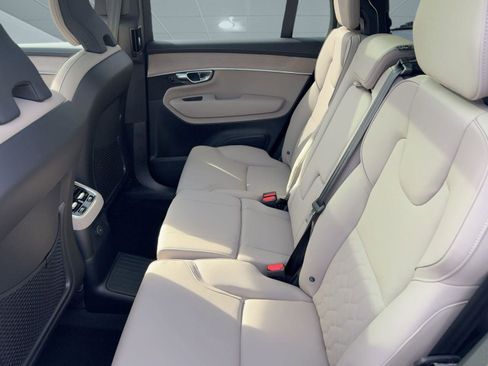 New 2026 Volvo XC90 T8 Plus image 24
