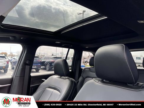 Used 2025 Jeep Grand Cherokee Limited 4xe AWD/4WD image 18