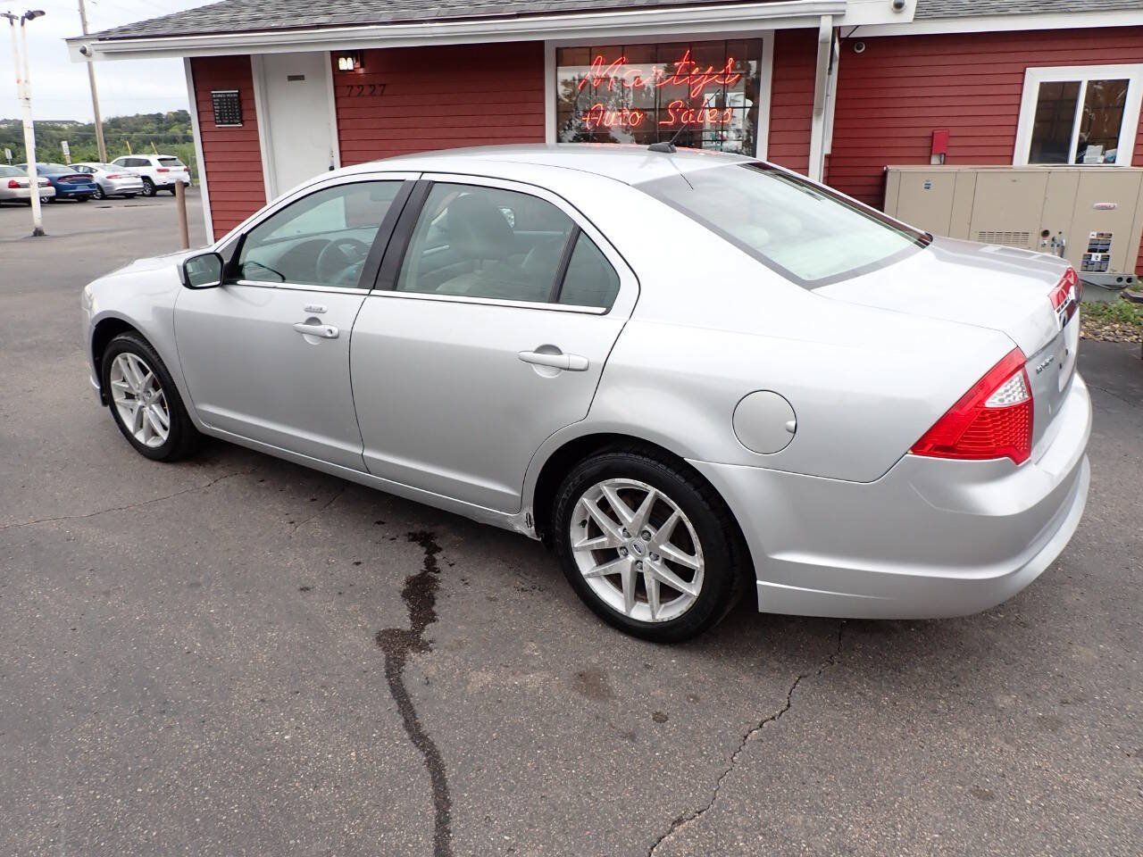 Used 2010 Ford Fusion SEL FWD image 4