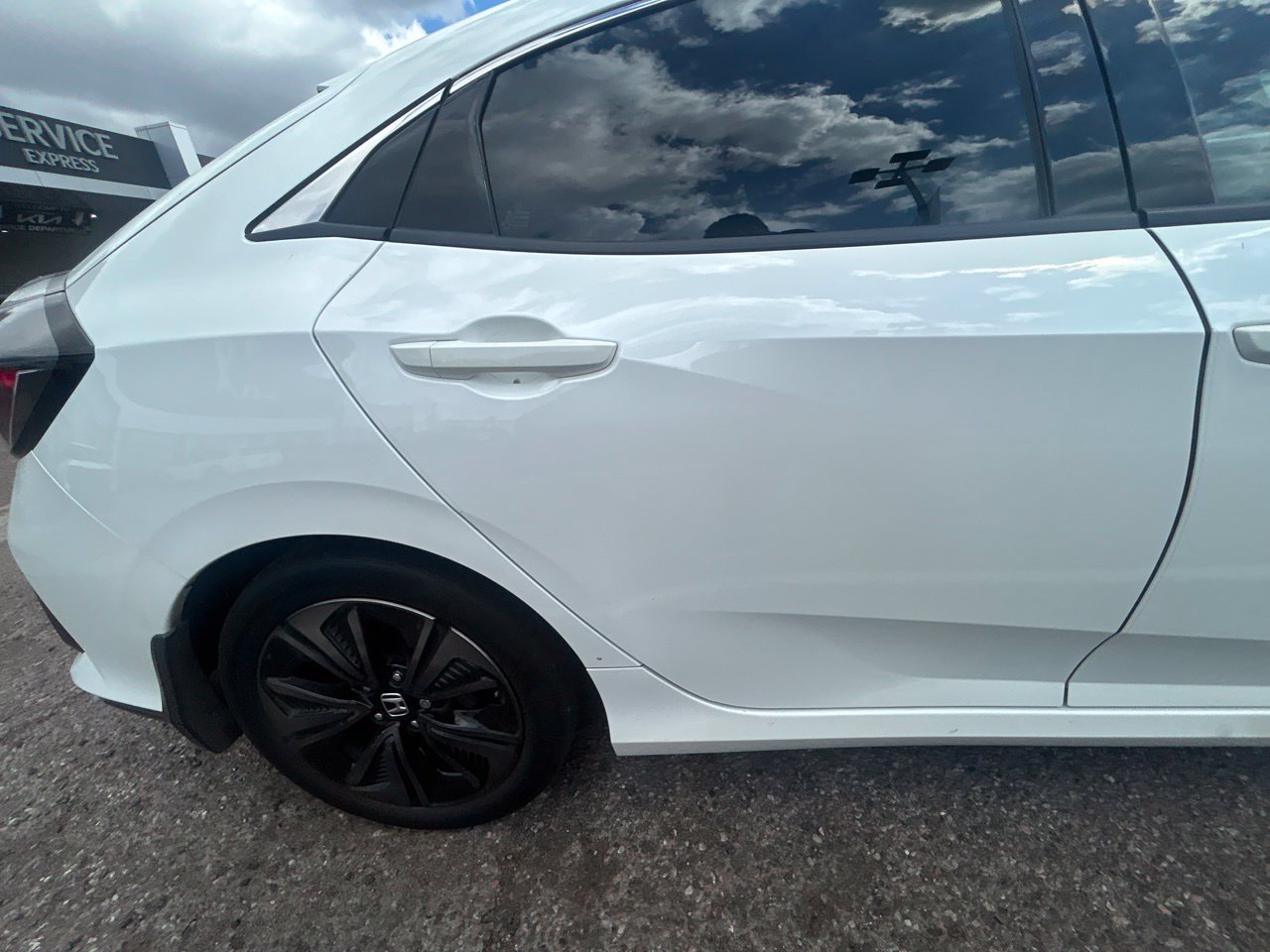 Used 2019 Honda Civic EX image 4