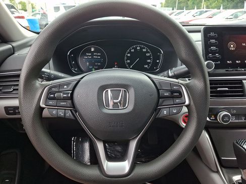 Used 2018 Honda Accord LX image 17